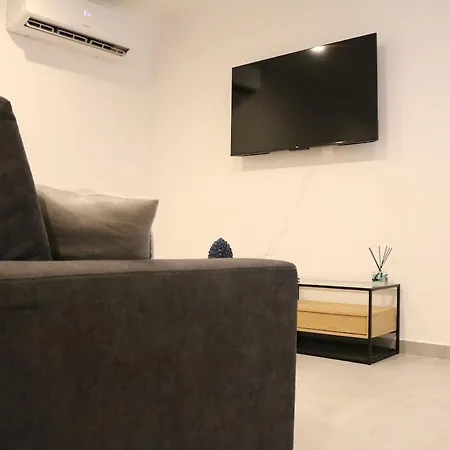 Apartment Dante 56 *